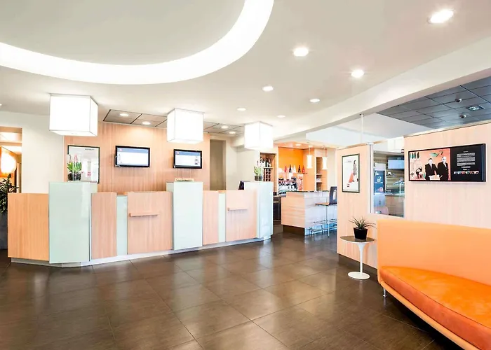 Ibis Como