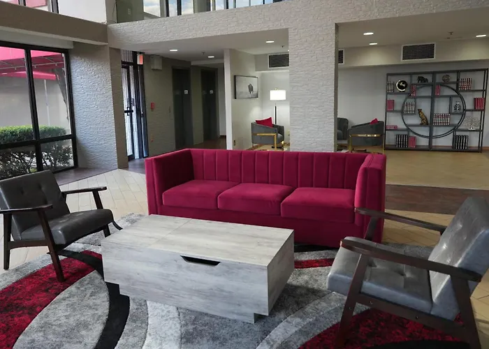 Ramada By Wyndham Tulsa Broken Arrow