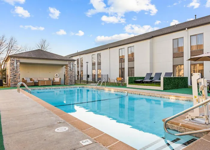 Best Western Courtview Hotel