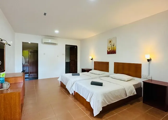 Landcons Hotel & Resort