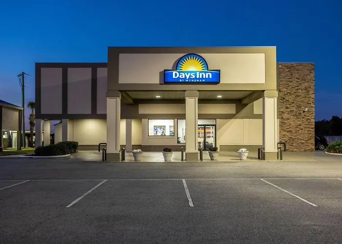 Days Inn By Wyndham Adel I-75