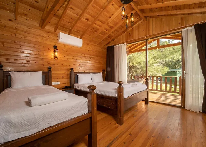 Sea Valley Lodge