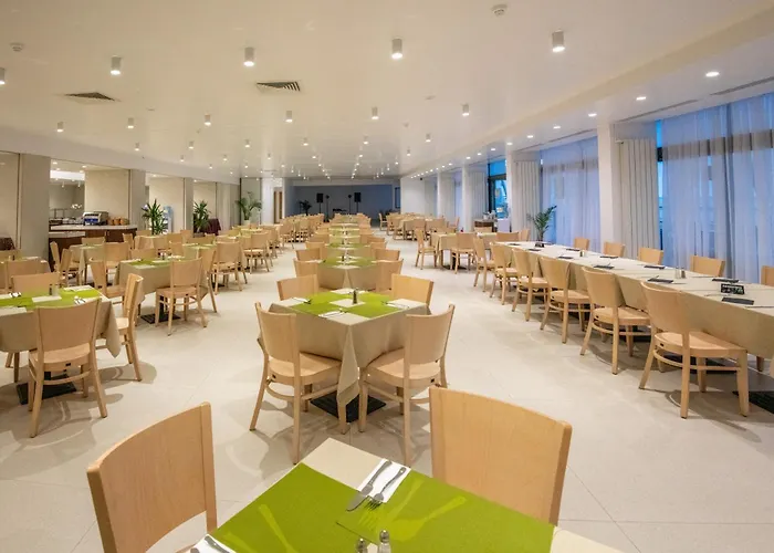 Zenith Hotel