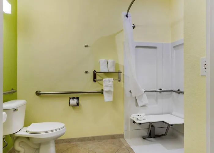 Quality Inn & Suites Lehigh Acres Fort Myers