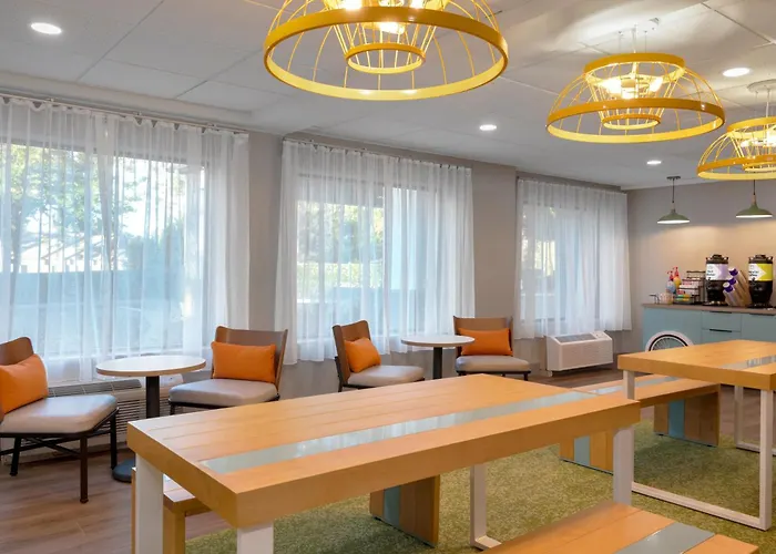 Spark By Hilton Wilmington