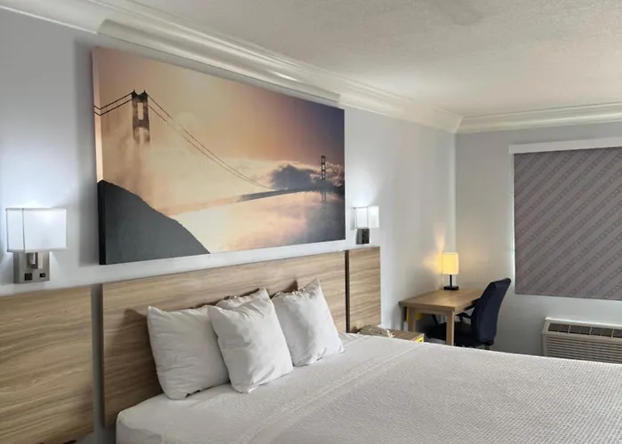 Days Inn By Wyndham Near City Of Hope