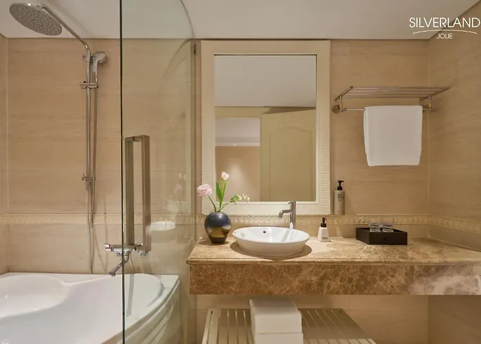 Silverland Jolie Hotel