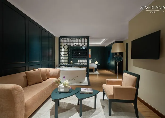 Silverland Jolie Hotel