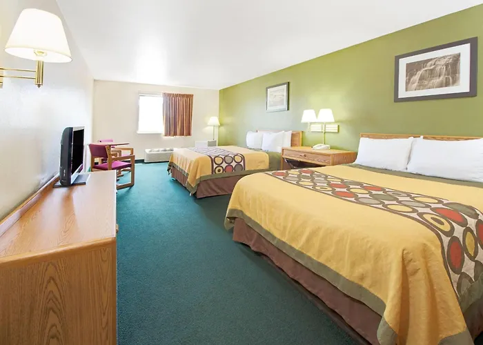 Super 8 By Wyndham Bonne Terre