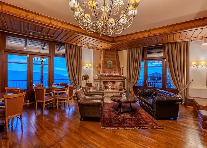 Alpen House Hotel & Suites