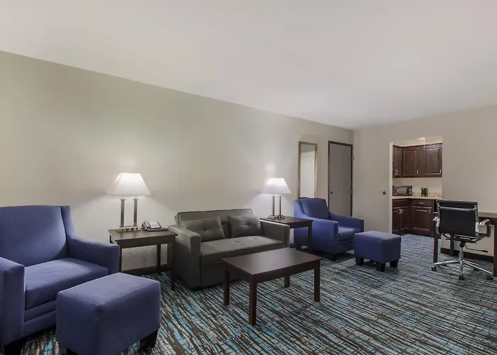 Clarion Pointe Harrodsburg-Danville