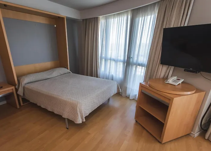 Maran Suites & Towers