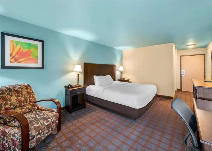 Red Lion Inn & Suites Blue Springs