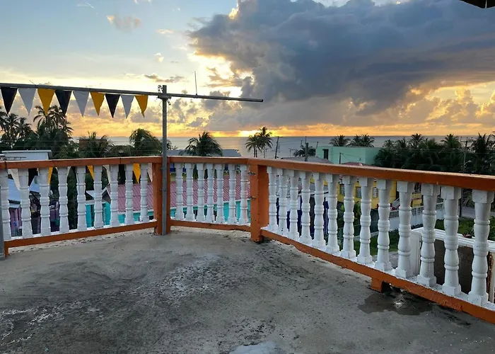 Chaleanor Hotel