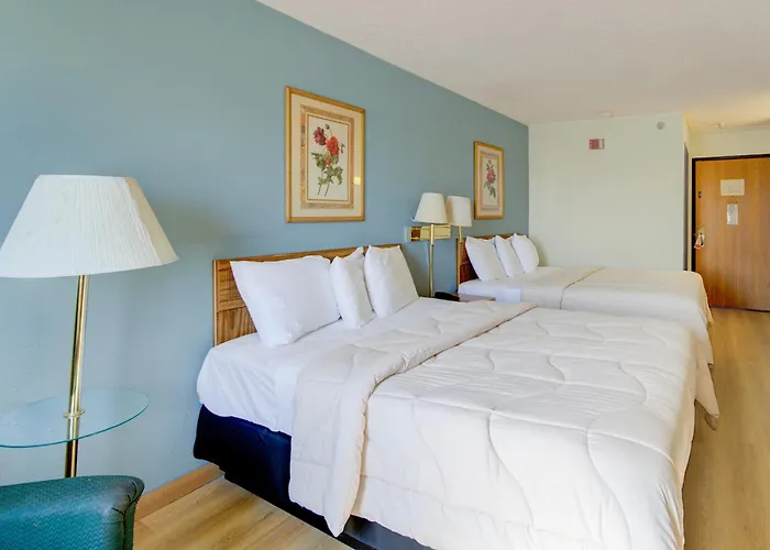 Capital O Amerihost Inn And Suites Mexico Hwy 54 Mo