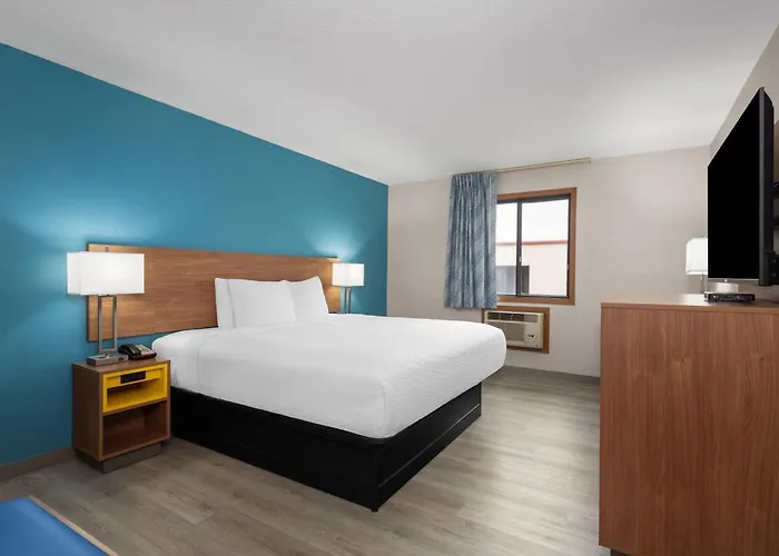 Days Inn By Wyndham Austin