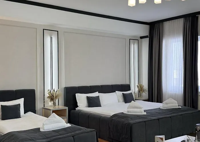 Caravan Hotel