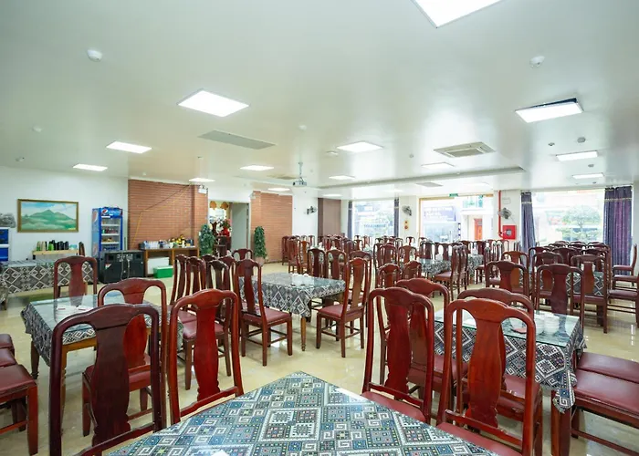 Sao Mai Bac Ha Hotel