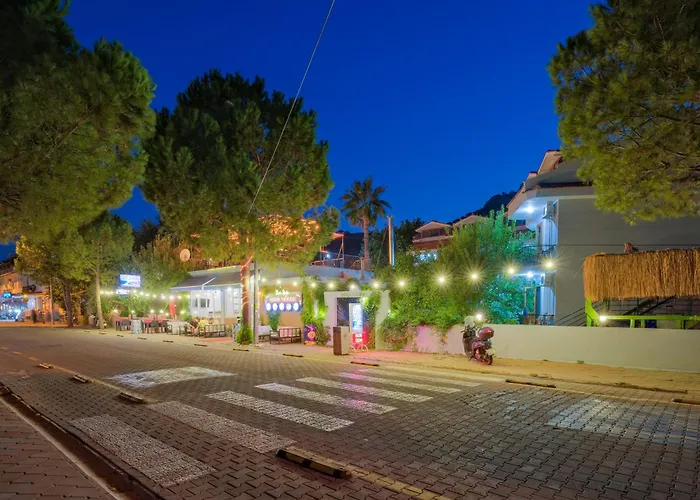 Garden Bloom Hotel
