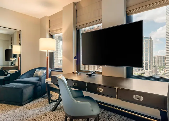 Cambria Hotel Houston Downtown Convention Center