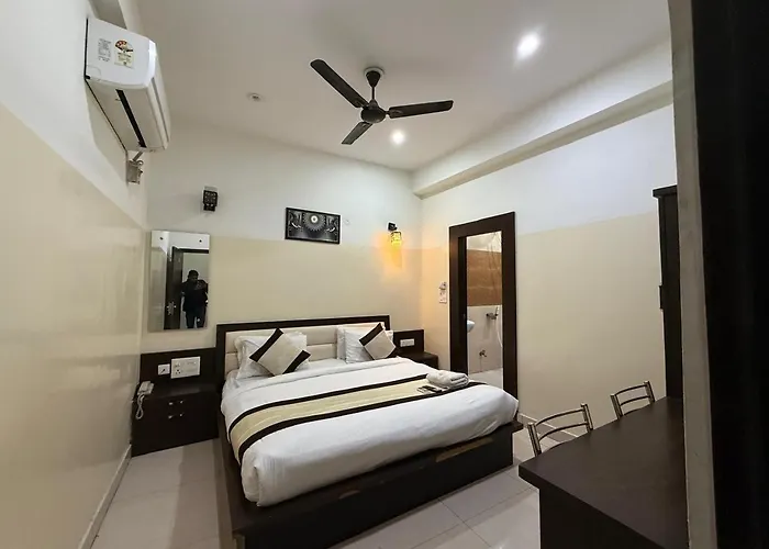 Hotel Kamla Palace
