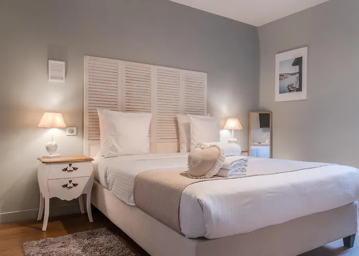 Hotel O Chateau