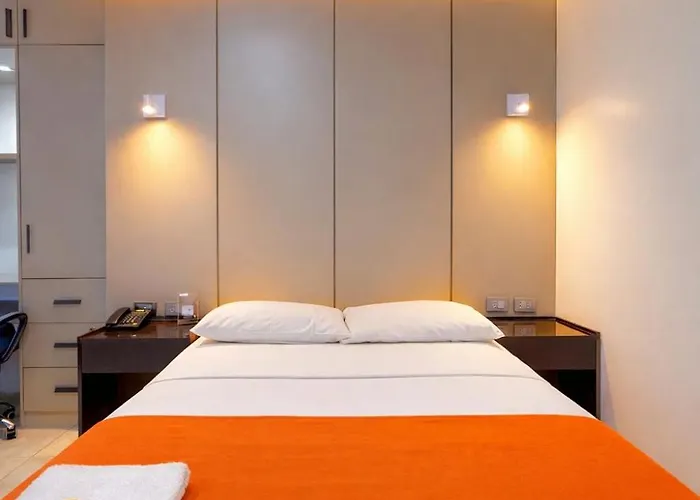 Hotel Madrigal