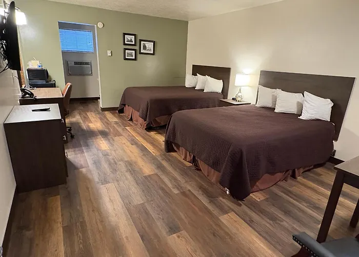 Clover Creek Inn