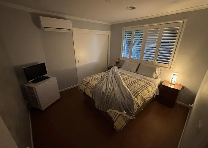 Guest ensuite room with private entrance