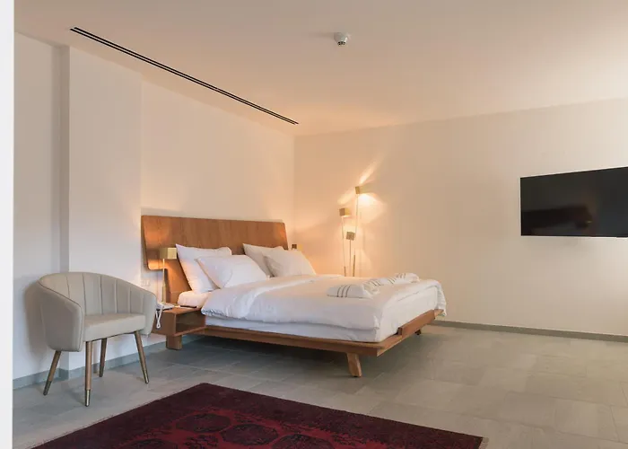 Dar Al Mauge Boutique Hotel With Outdoor Pool