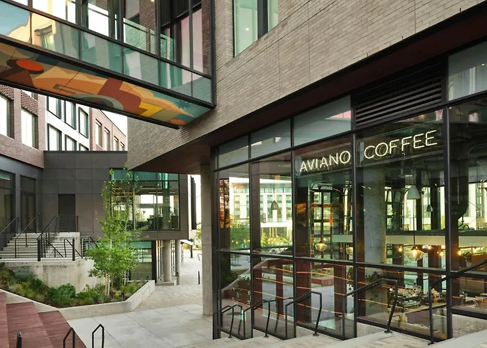 Moxy Boulder University