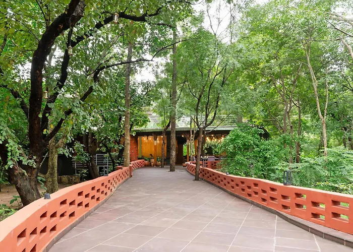 Brij Sone Bagh, Bandhavgarh - A Luxury Jungle Retreat