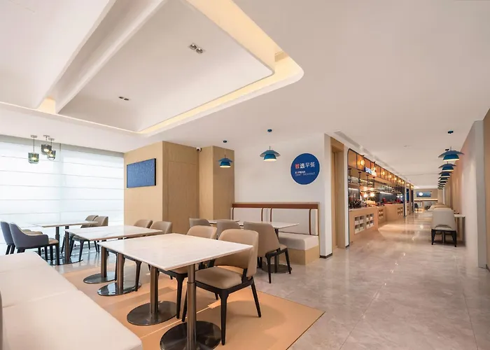 Holiday Inn Express Rizhao Oriental Colorful City