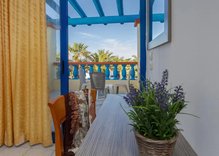 Palm Bay Sissi Hotel