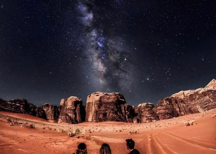 Wadi Rum Bubbles Luxury Camp