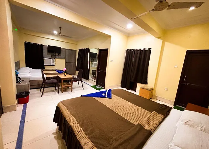 Hotel Tulip Near Sea Beach