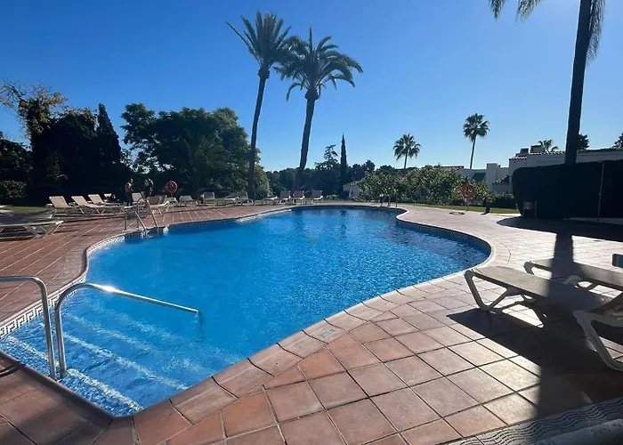 Townhouse Marbella Near Puerto Banus-Heated Pool