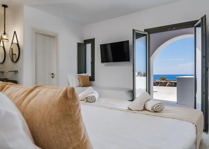 The Amethyst Exclusive Suites Oia