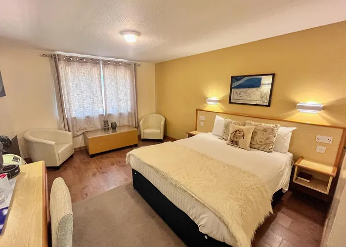 Travel Plaza Hotel