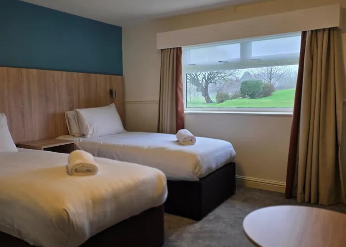 North Shore Hotel