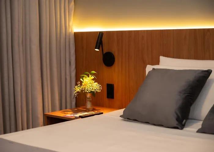 Delcas Hotel