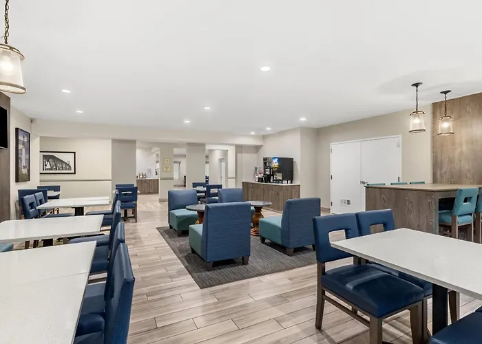 La Quinta By Wyndham Newport