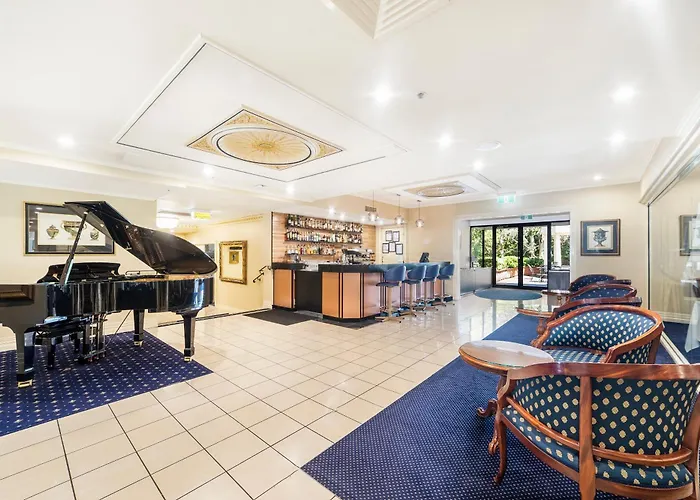 Canterbury International Hotel