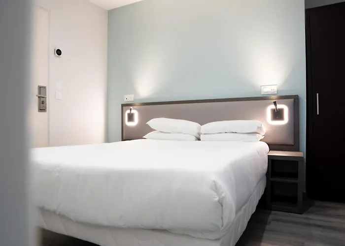 Aero Hotel