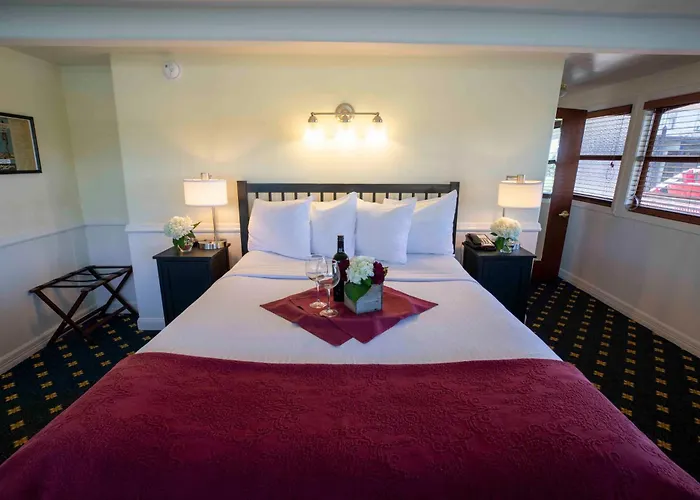Delta King Hotel