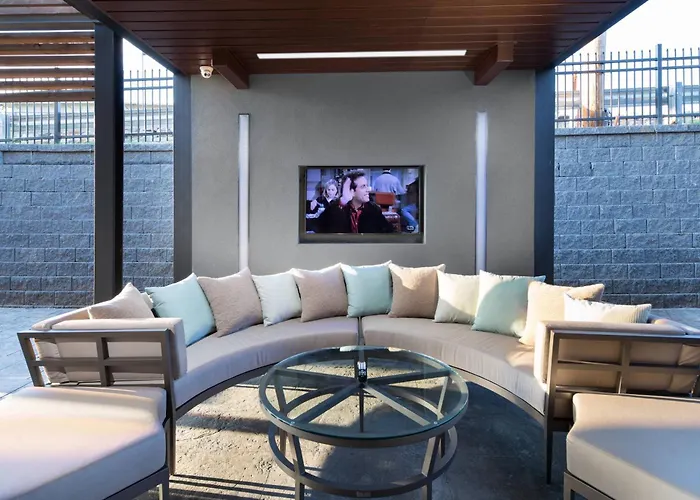 Courtyard By Marriott Russellville