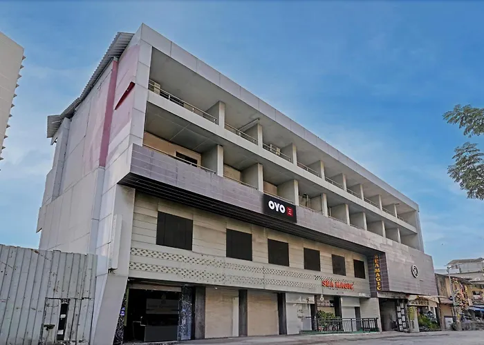 Hotel O Lotus Residency