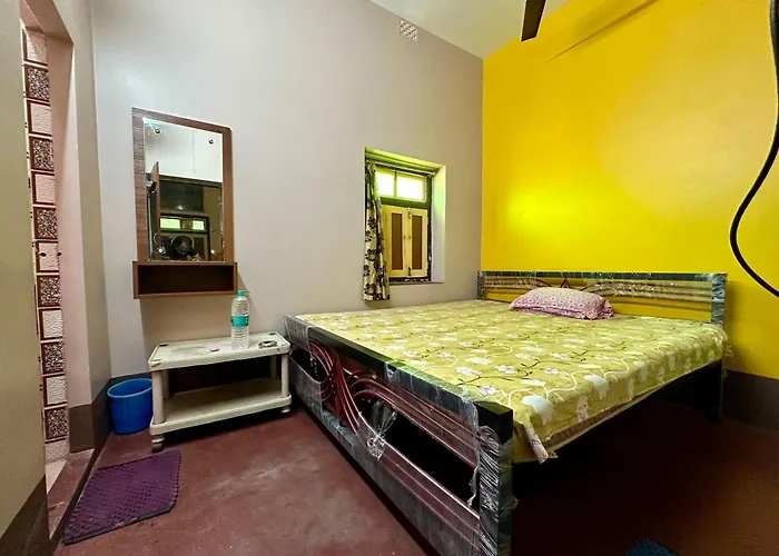 Monalisa Lodge