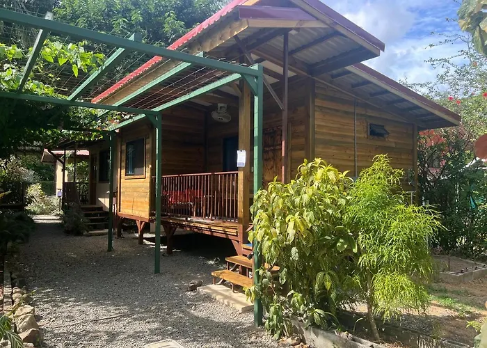 Bamboo River House And Hotel