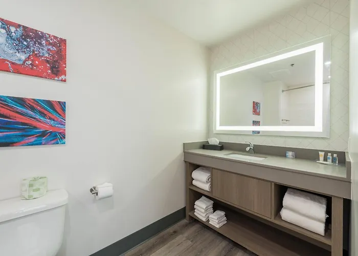 Comfort Suites Colorado Springs East - Medical Center Area